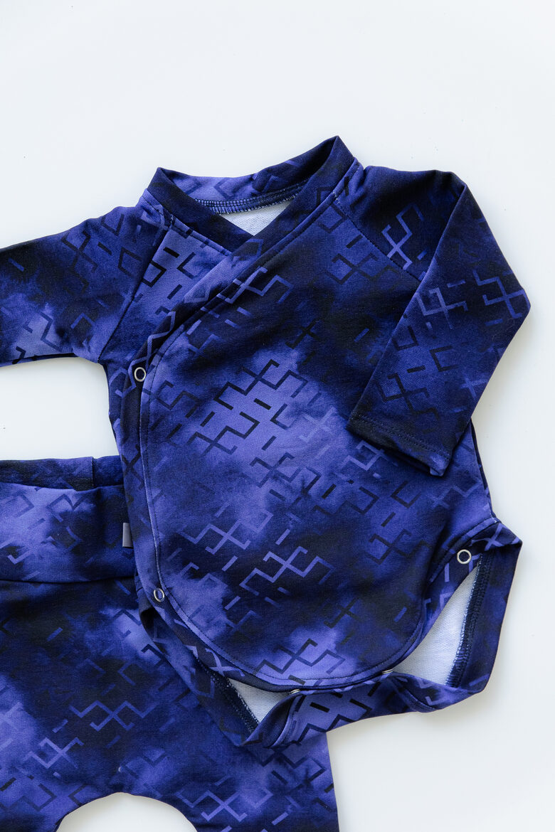 Kimono tipa bodijs ZILAIS JUMIS