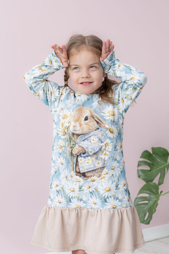 PRIEKŠPASŪTĪJUMS Kleita ar zemo volānu ZAĶENE MARGRIETIŅĀS