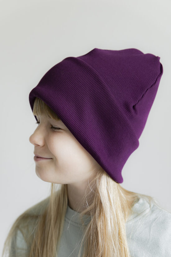 Cepure ar atloku TUMŠI VIOLETA