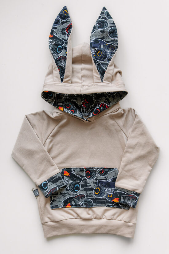 ZAĶIS bēšs ar kabatu 92.izm