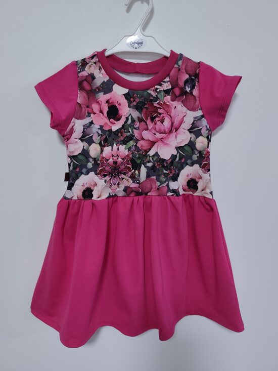 Kleita ROZĀ PUĶES 98.izm