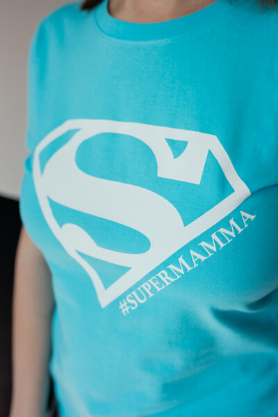 T-krekls #SUPERMAMMA sieviešu dažādu krāsu