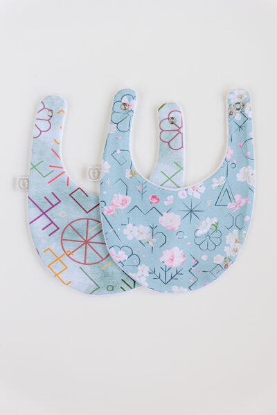 Lacītes 2gab komplekts LATVISKAIS ZIEDOS/PELĒKS LATVISKAIS