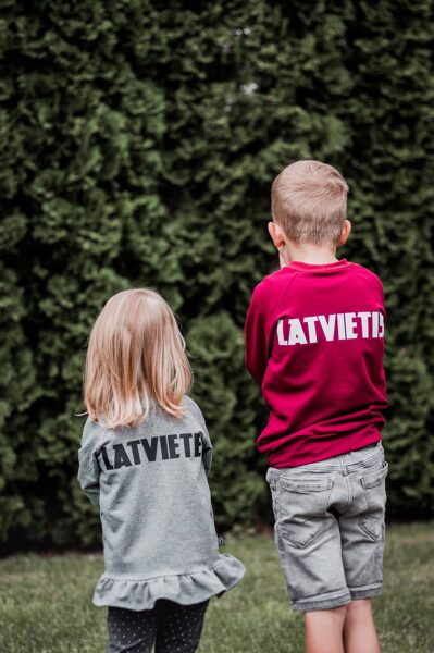 Džemperis LATVIETIS bordo krāsā