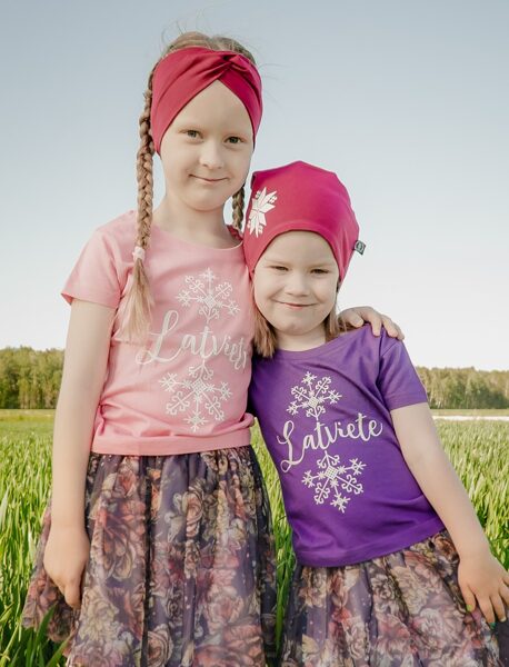 PLĀNĀ cepure FUKSIJROZĀ ar ausekli